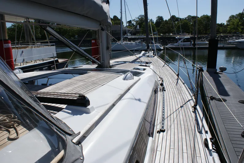 Alliance Yacht Photos Pics Side Decks