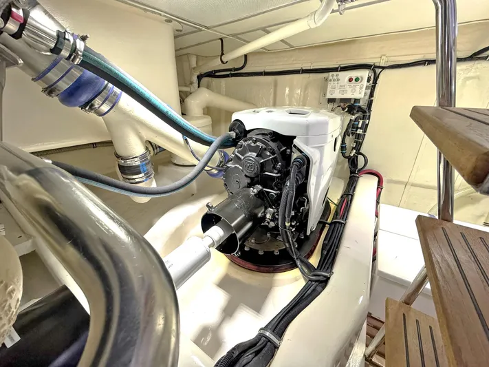 Phoenix Yacht Photos Pics 