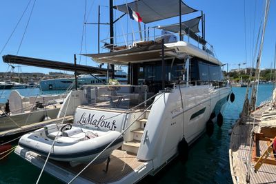 Yacht