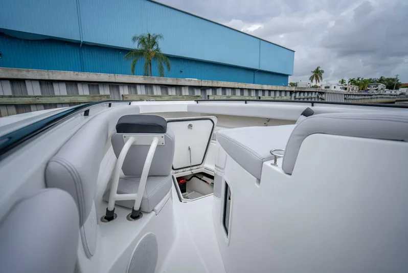  Yacht Photos Pics 2024 Hcb 42 Lujo - Image 30