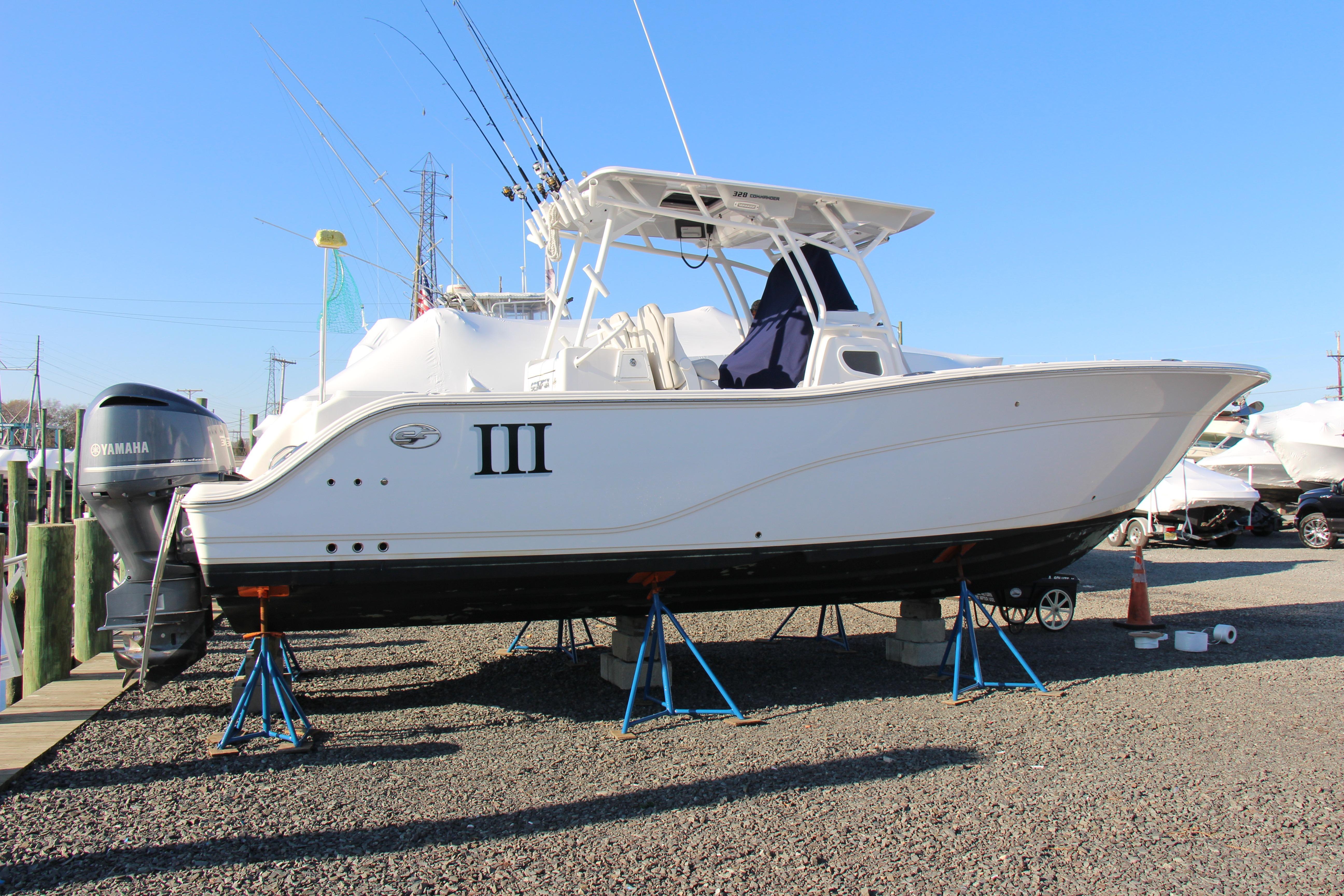Sea Fox 328 Commander