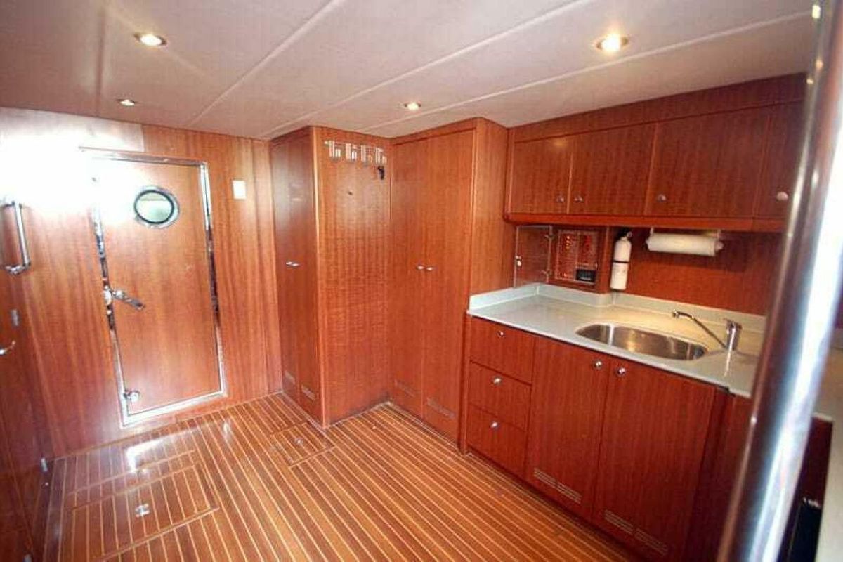 2009 Grand Harbour 66 