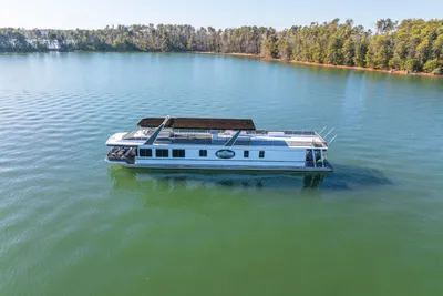 Stardust Cruisers Custom Luxury Houseboats 18w
