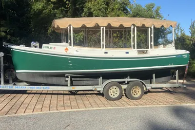Duffy 22' Cuddy Cabin