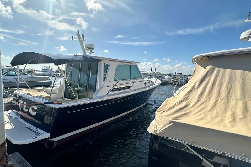 Tlc Yacht Photos Pics 