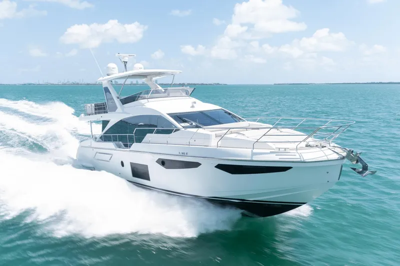 Pochoco Yacht Photos Pics 