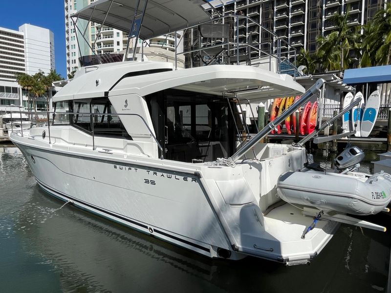 2019 Beneteau Swift Trawler 35