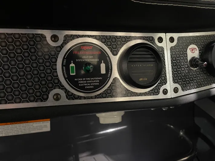  Yacht Photos Pics Control panel of 2017 Cruisers Yachts 338 SOUTH BEACH with fire extinguisher system indicator.