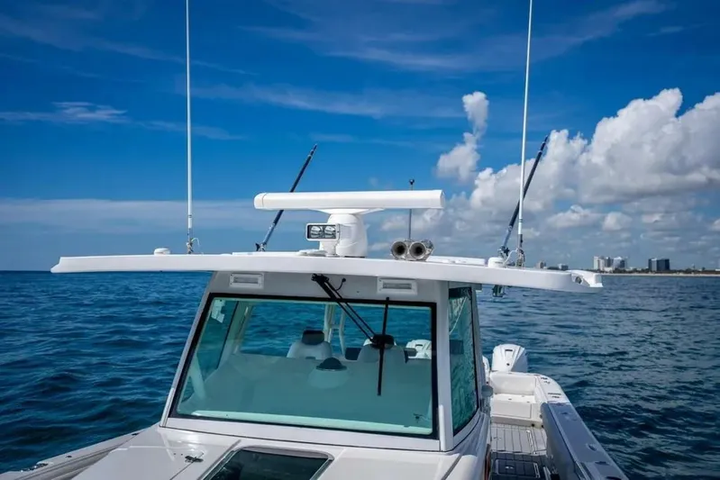 Dream Chaser Yacht Photos Pics 2019 Hcb 53 Sueños - Image 30