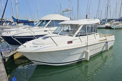 2010 Jeanneau Merry Fisher 705