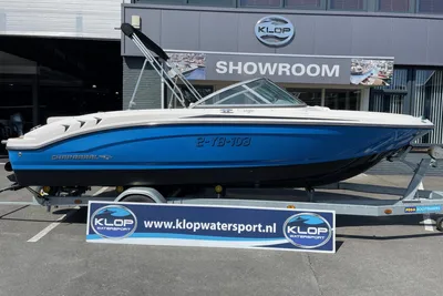 2018 Chaparral H2O 19 DELUXE
