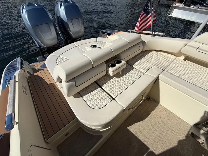  Yacht Photos Pics 2023 CHRIS-CRAFT 31 LAUNCH GT - Image 10