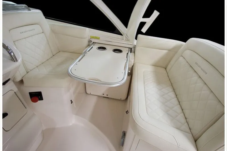  Yacht Photos Pics Manufacturer Provided Image