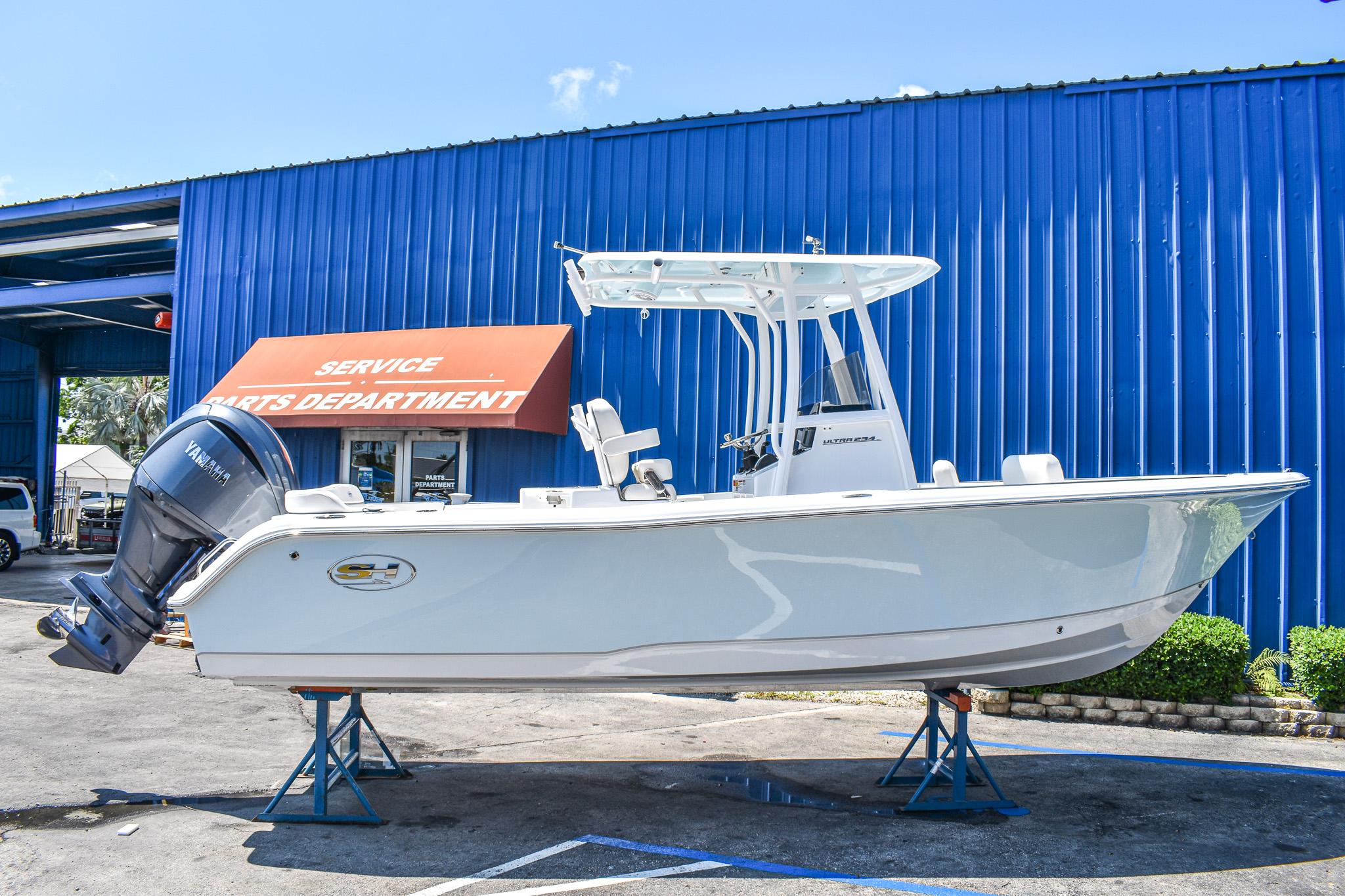 2023 Sea Hunt Ultra 234 Centre Console for sale - YachtWorld