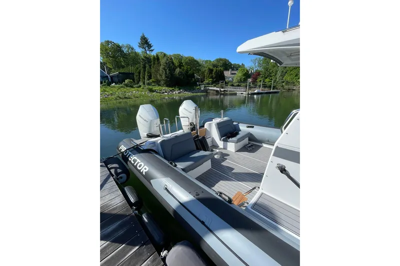  Yacht Photos Pics US Delivery Photo - May 2025