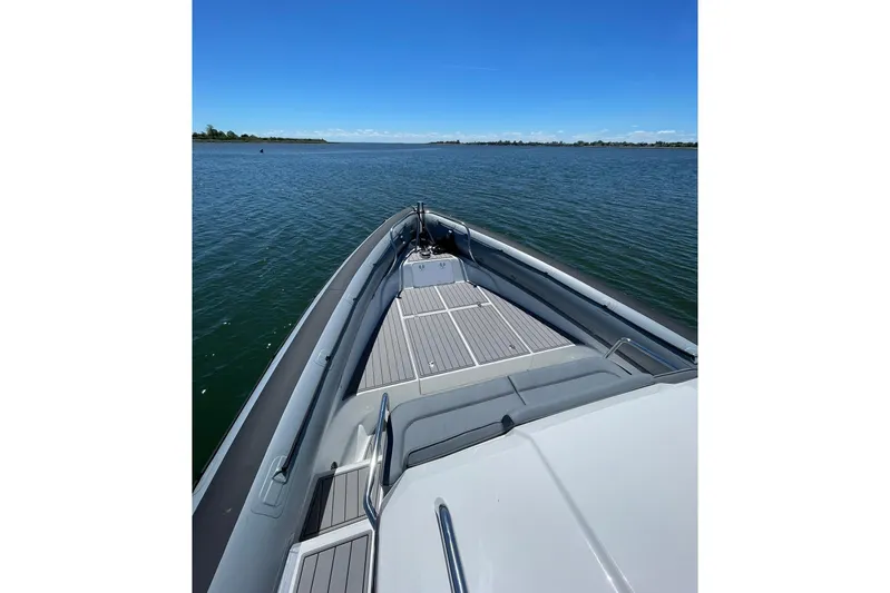  Yacht Photos Pics US Delivery Photo - May 2025