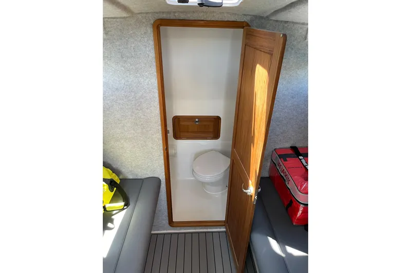  Yacht Photos Pics US Delivery Photo - May 2025