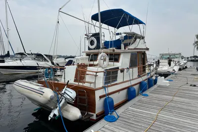 Marine Trader 34 Double Cabin