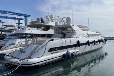 1999 Mangusta 105 Sport