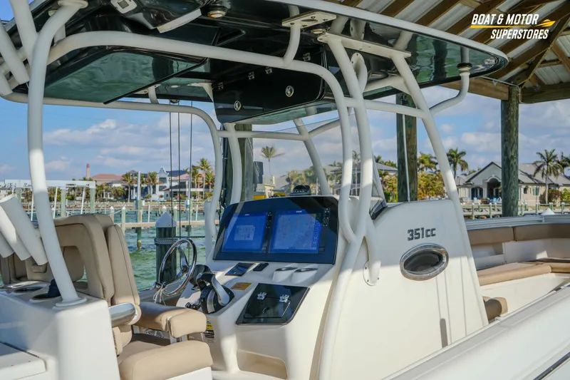  Yacht Photos Pics 2018 Key West Billistic 351 Center Console boat docked at marina.