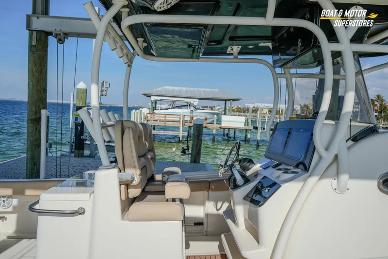  Yacht Photos Pics 2018 Key West Billistic 351 Center Console boat interior with ocean view.