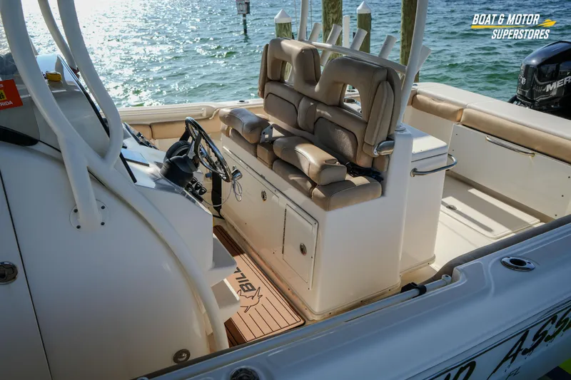  Yacht Photos Pics 2018 Key West Billistic 351 Center Console boat interior with helm and seating.