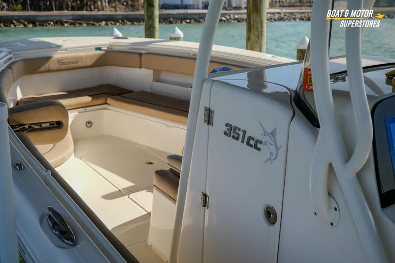  Yacht Photos Pics 2018 Key West Billistic 351 Center Console boat interior with seating and storage.
