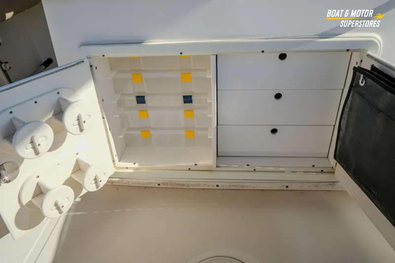  Yacht Photos Pics 2018 Key West Billistic 351 Center Console storage compartments and cup holders.