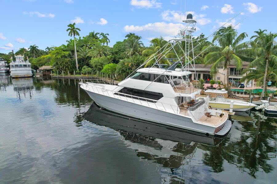 1998 Hatteras 82 Convertible