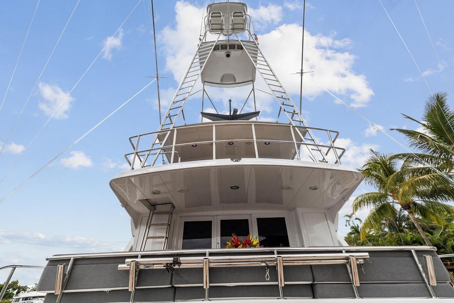 1998 Hatteras 82 Convertible