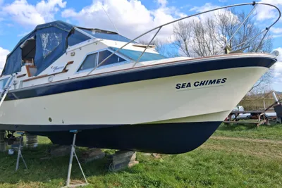 1973 Seamaster 8 Mtr