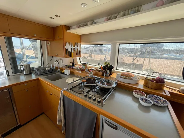 Matilda Mia Yacht Photos Pics 