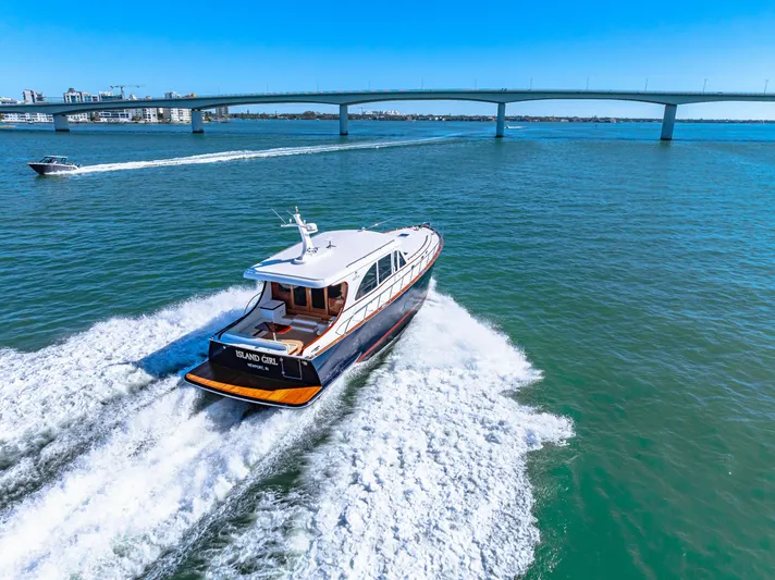 Island Girl Yacht Photos Pics 