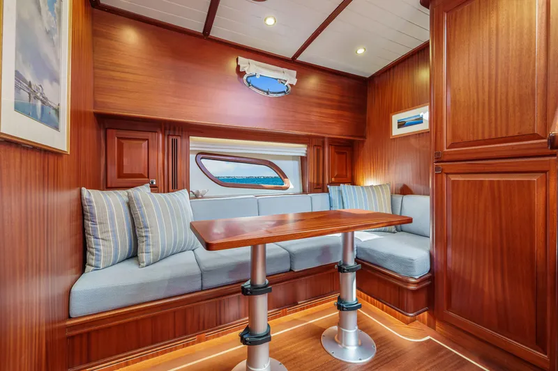 Island Girl Yacht Photos Pics 