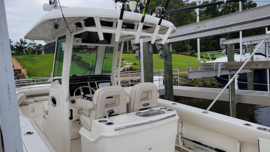 2020 Boston Whaler 280 Outrage