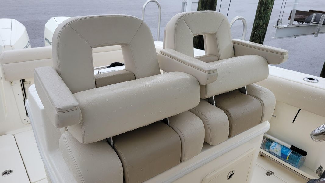 2020 Boston Whaler 280 Outrage