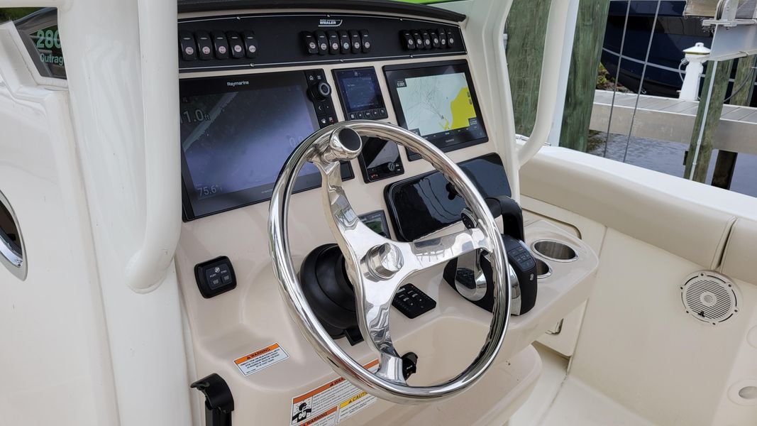 2020 Boston Whaler 280 Outrage