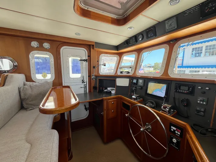 Sandpiper Yacht Photos Pics 