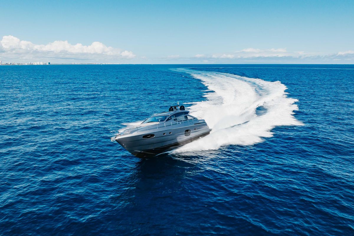 2016 Pershing 62 