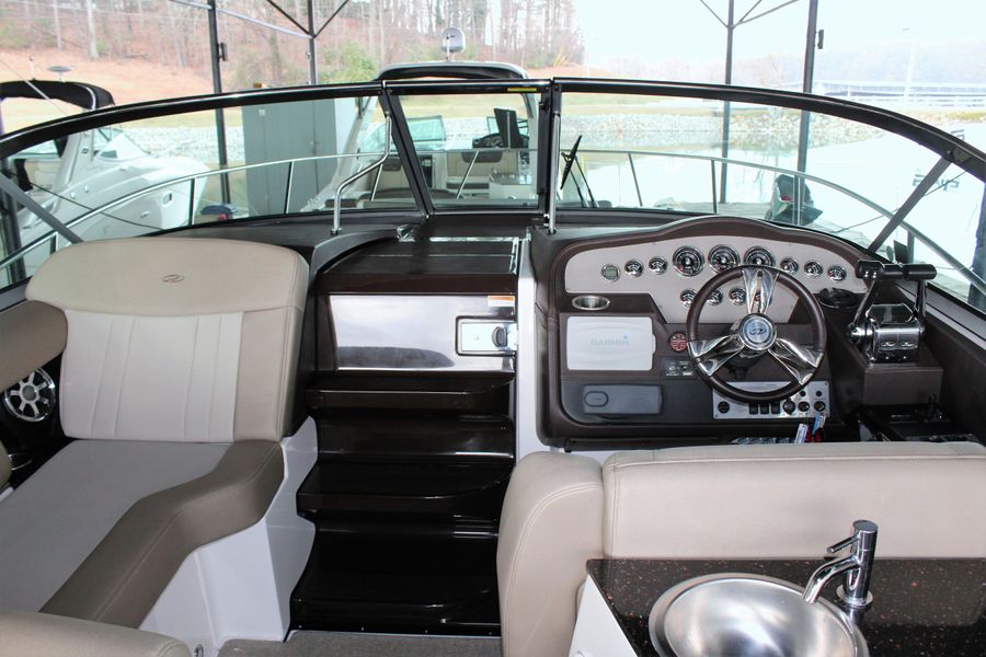 2014 Regal 32 Express