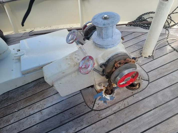 Maisie Rose Yacht Photos Pics Vintage 1984 Kuipper NV Holland boat winch on wooden deck.