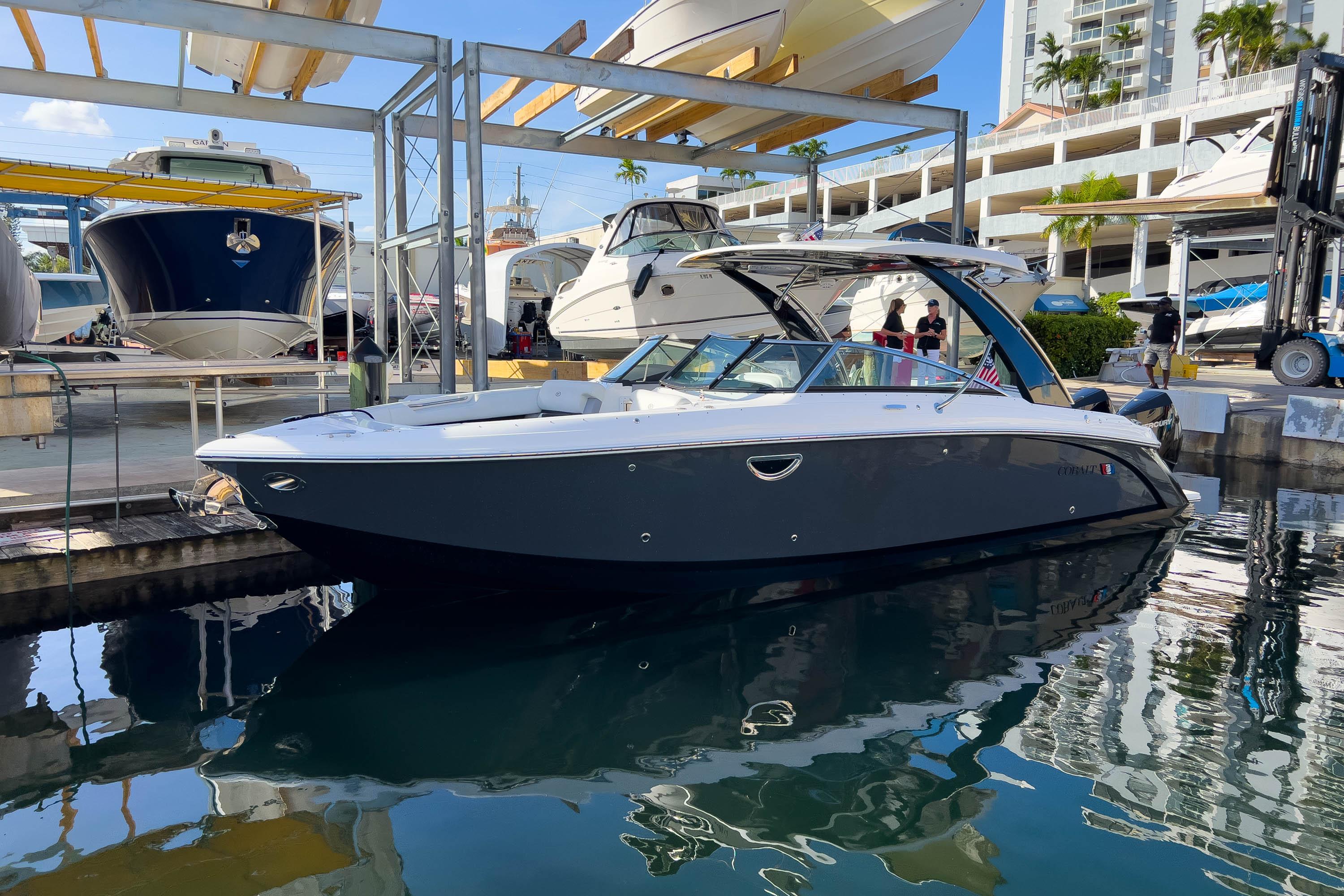 2022 Cobalt 30SC Bowrider for sale - YachtWorld