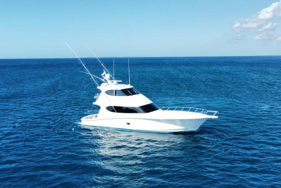 2008 Hatteras Enclosed Bridge