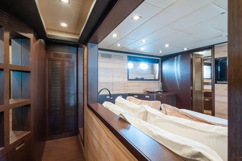 Milu II Yacht Photos Pics 