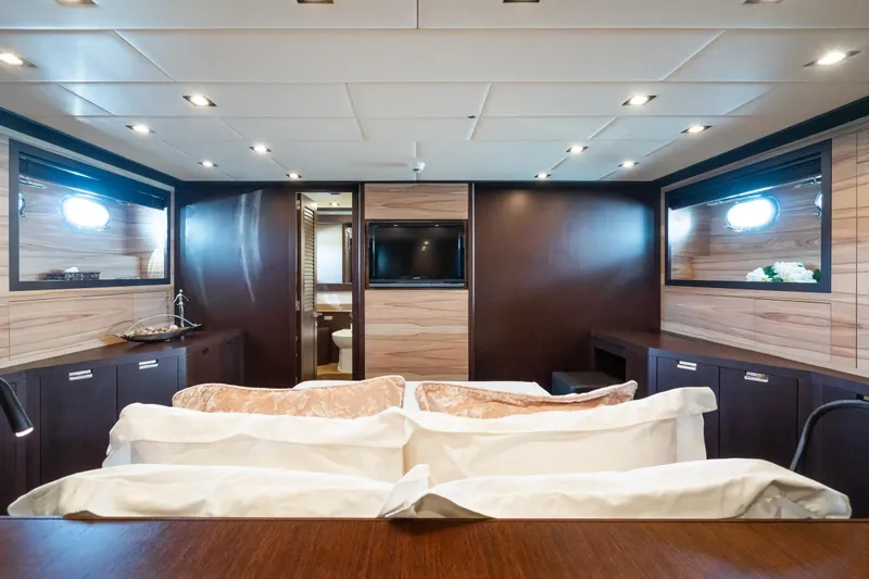 Milu II Yacht Photos Pics 