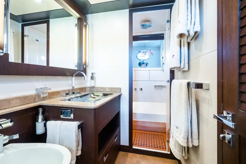 Milu II Yacht Photos Pics 