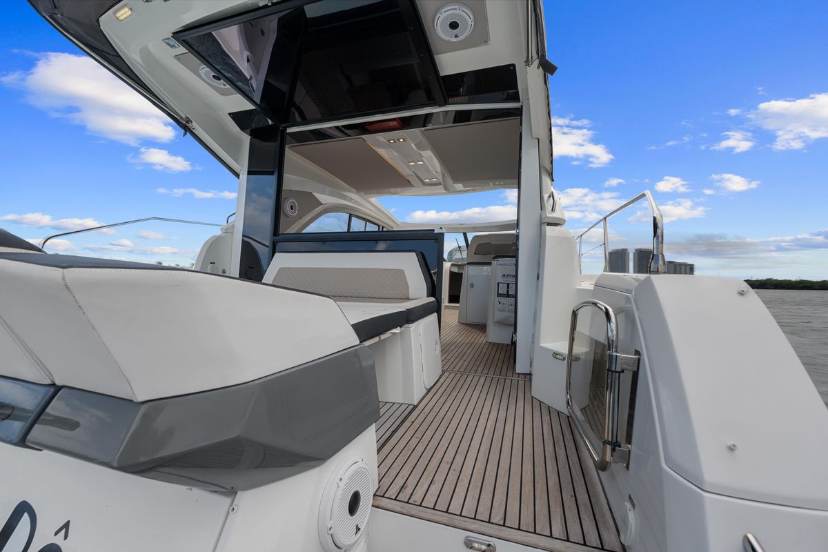2018 Jeanneau 46 