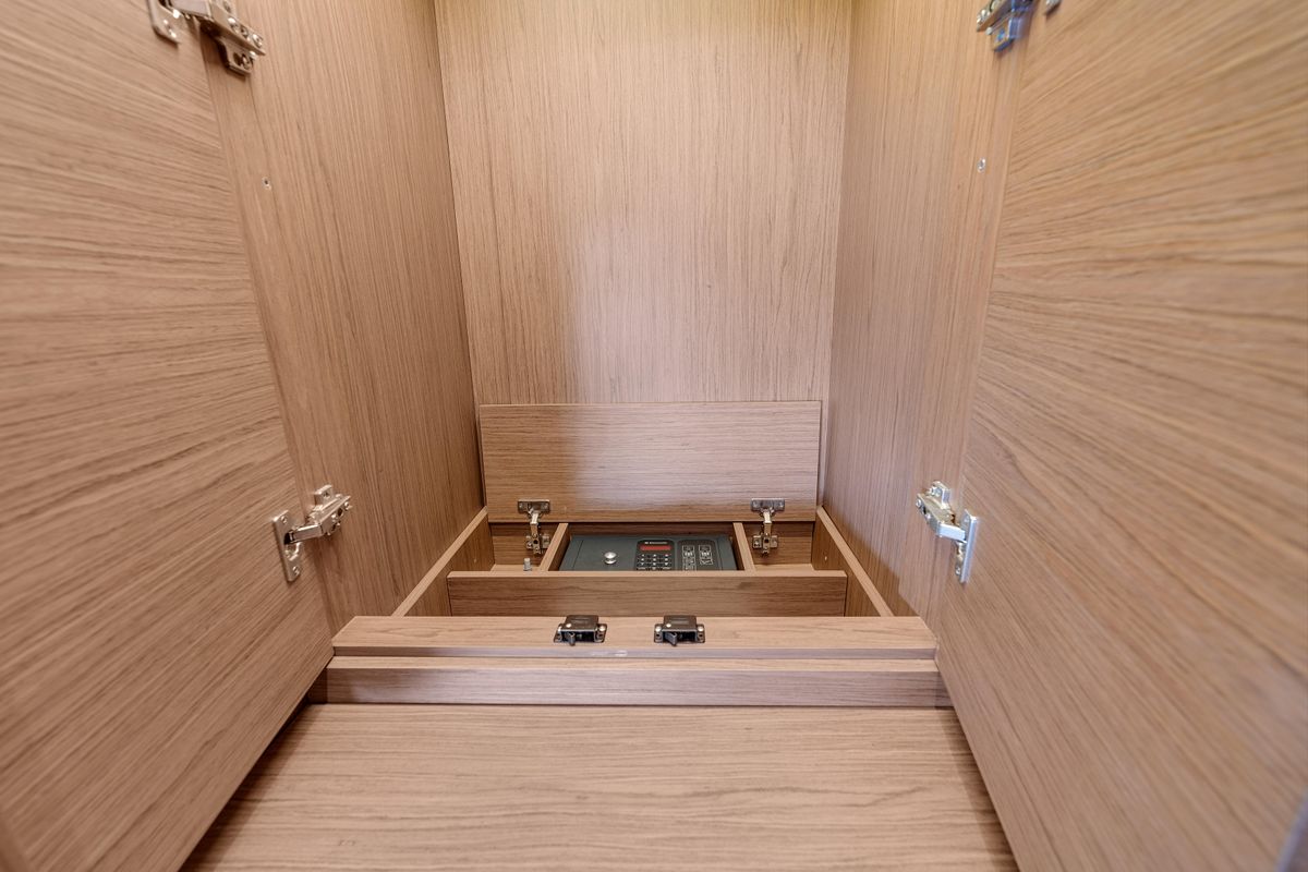 2018 Jeanneau 46 