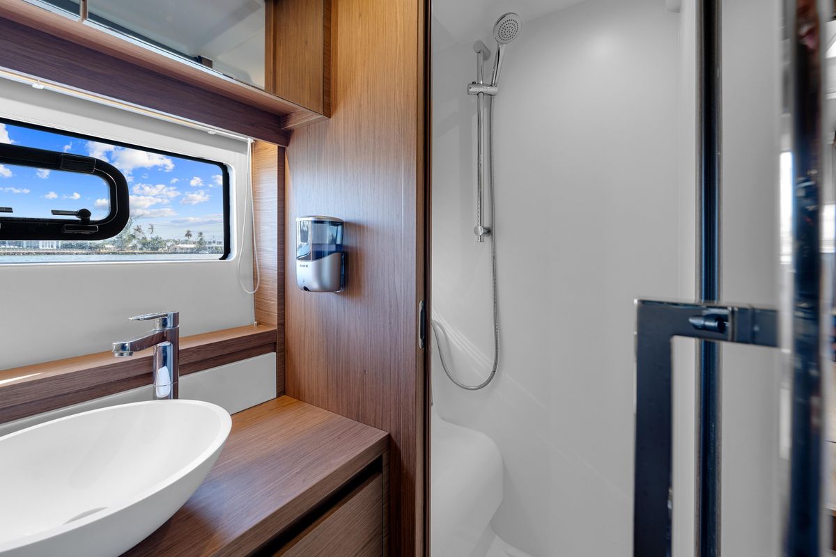 2018 Jeanneau 46 
