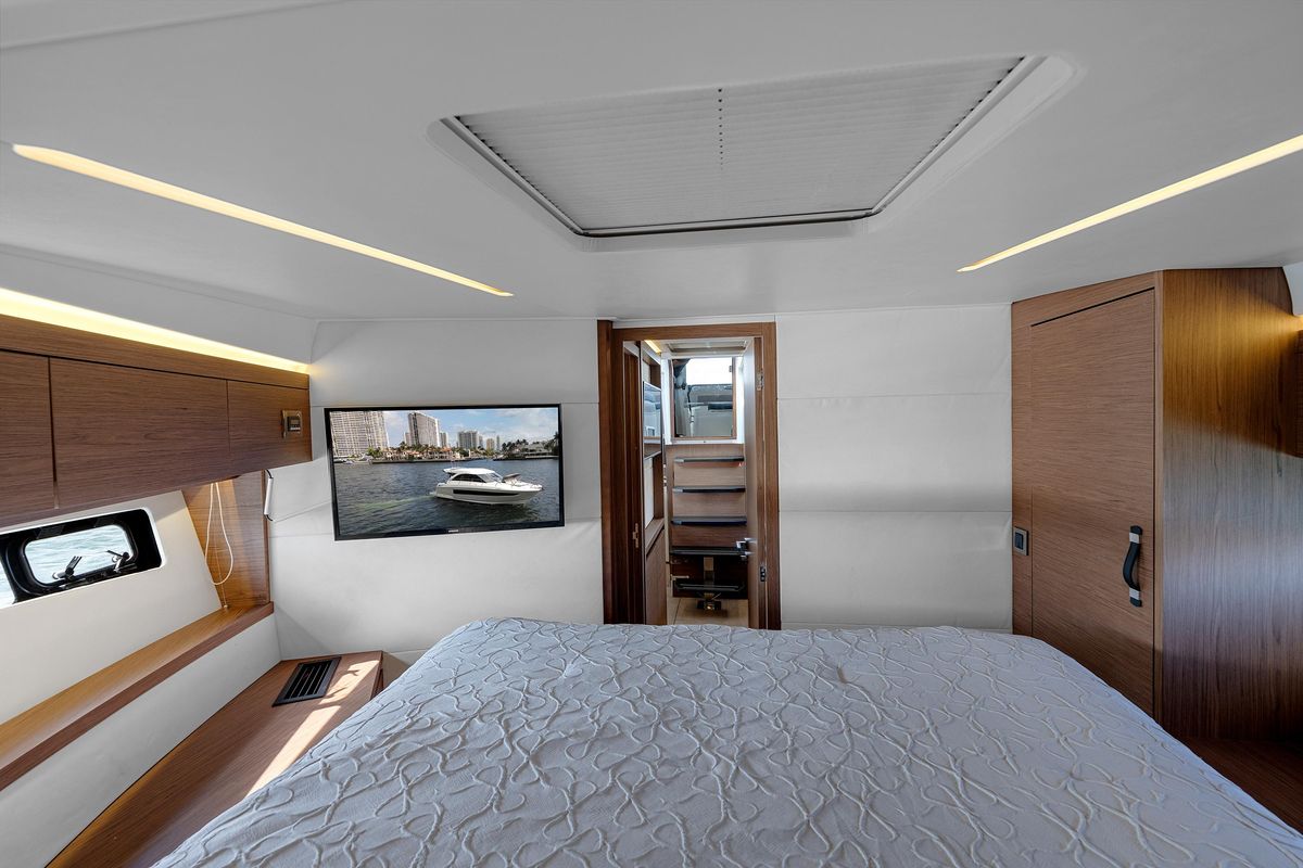 2018 Jeanneau 46 